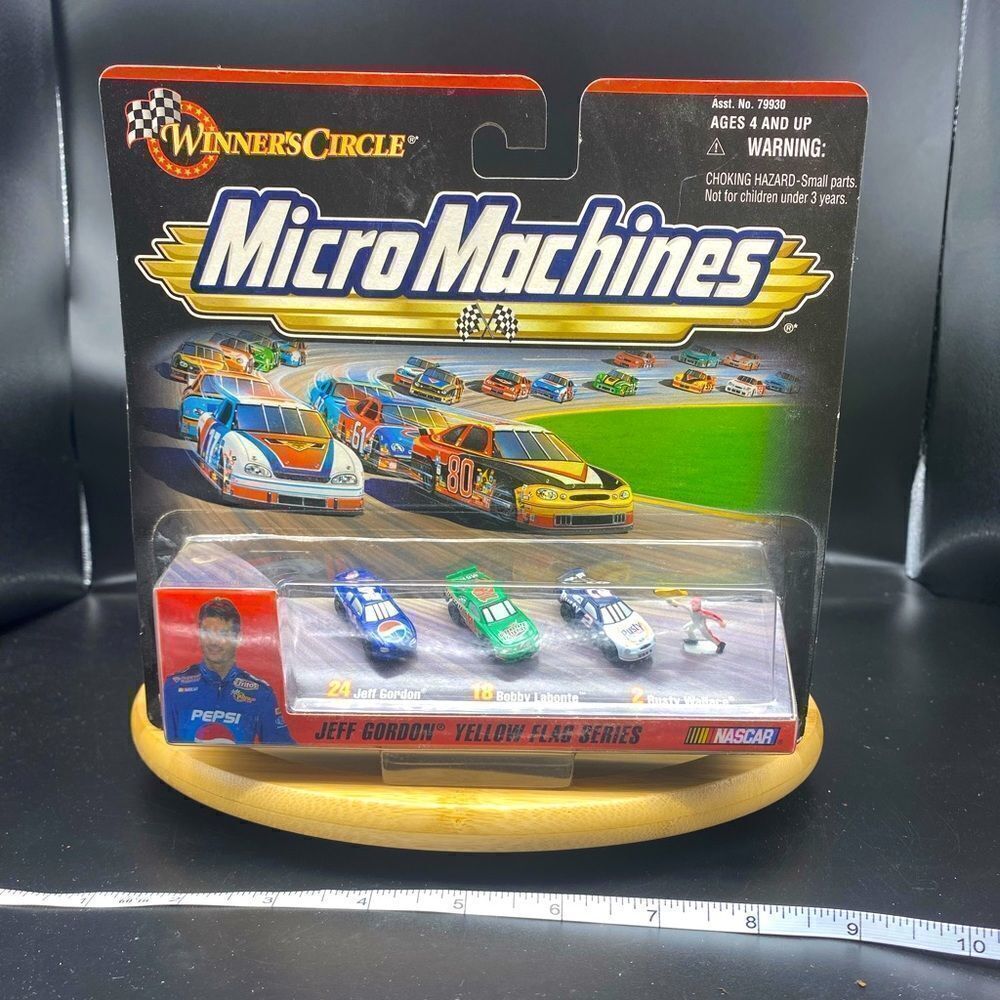 Mint 1999 NIOB NASCAR Micro stock cars by Hasbro